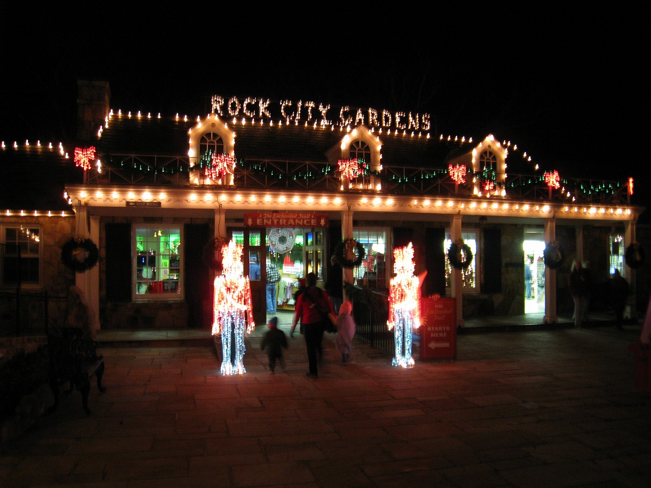 Vacation 2007-12 - Rock City 0028.jpg - Rock City outside of Chattanooga Tennessee has been a tourist attraction since 1932. I remembered seeing barn roofs painted with "See Rock City" and wanted to pay a visit to its home on Lookout Mountain. Christmas Vacation 2007-08.
